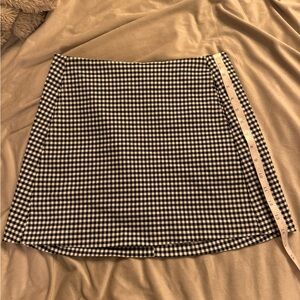 Urban Outfitters Black White Check Mini Stretch A-Line Skirt w pockets! NWOT S